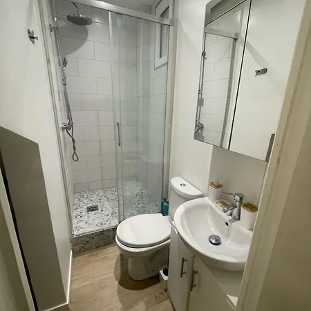 Confortable, Renove Et Bien Equipe Proche Austerlitz *